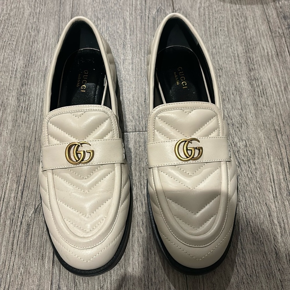 Gucci marmont ivory leather loafers LIKE NEW